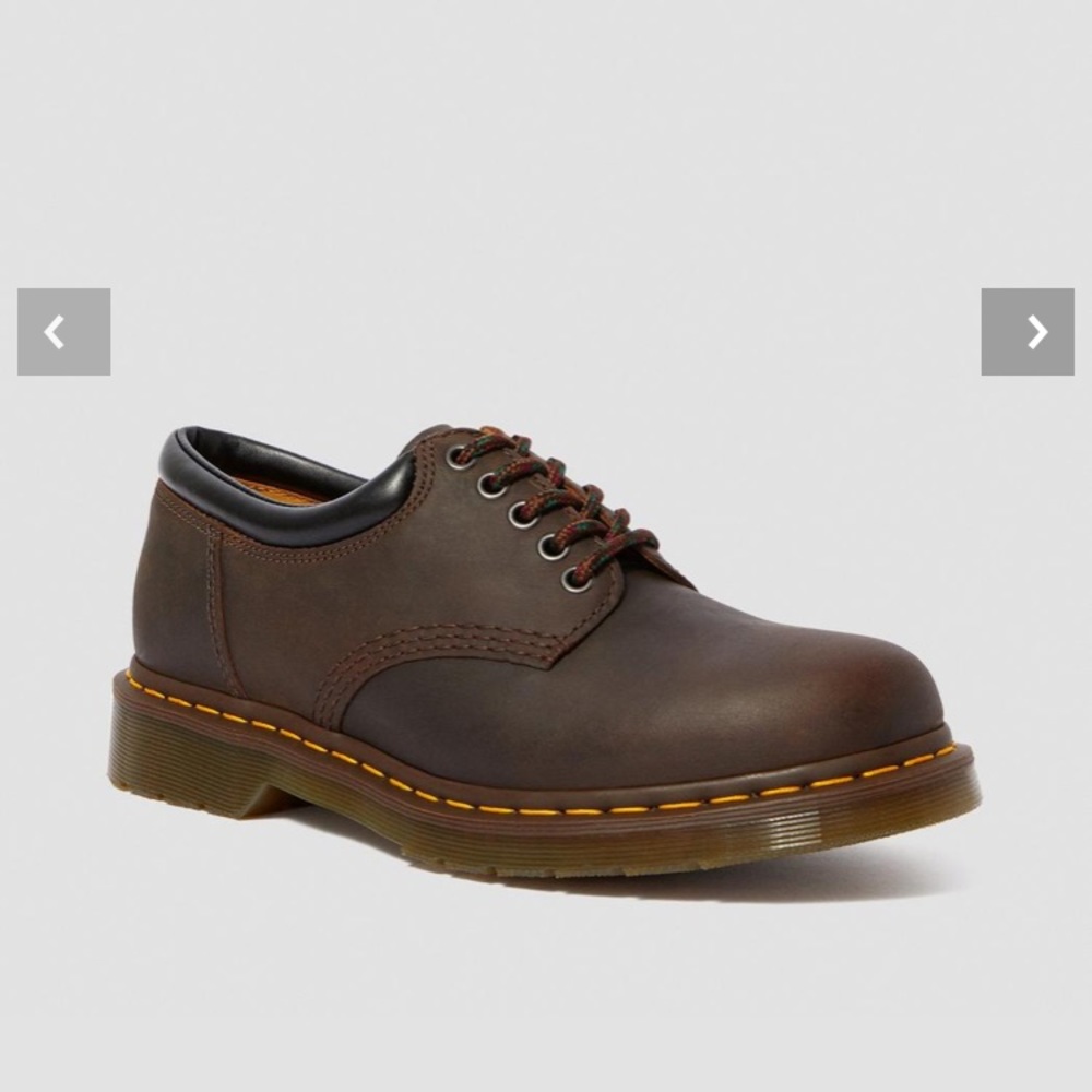 Doc Marten 8053 CRAZY HORSE LEATHER CASUAL SHOES